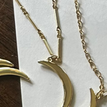 Load image into Gallery viewer, Luna Crescent (Crescent Moon Necklace)
